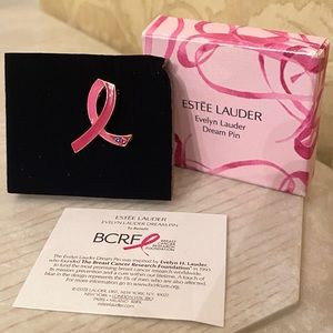 NEVER USED. BRAND NEW Estée Lauder Evelyn Lauder Dream Pin